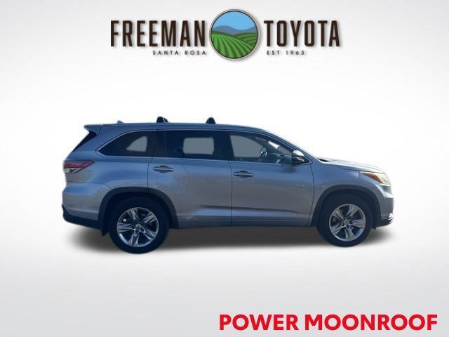 used 2015 Toyota Highlander car, priced at $19,591