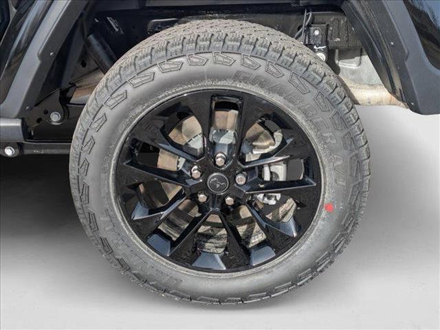 new 2025 Jeep Gladiator car, priced at $42,784