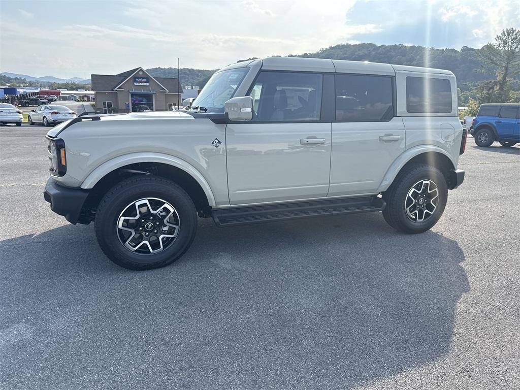 new 2025 Ford Bronco car, priced at $58,645