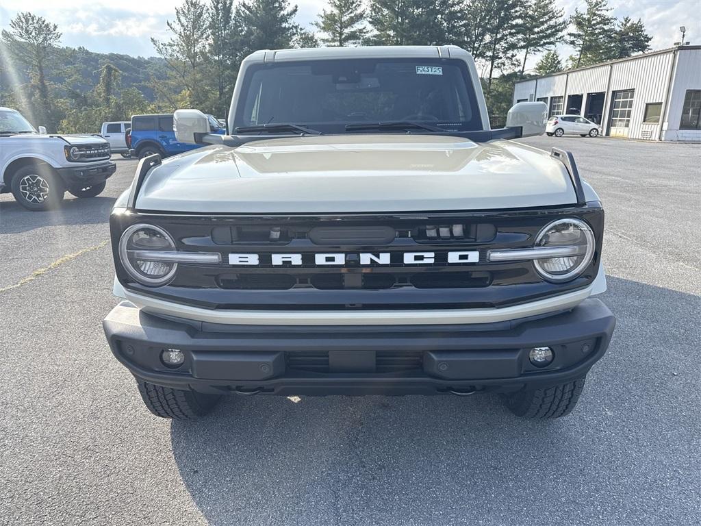 new 2025 Ford Bronco car, priced at $58,645