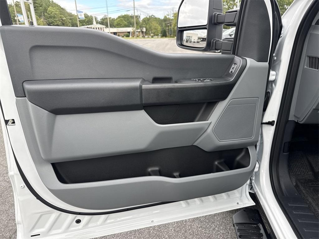 new 2026 Ford F-350 car, priced at $65,900