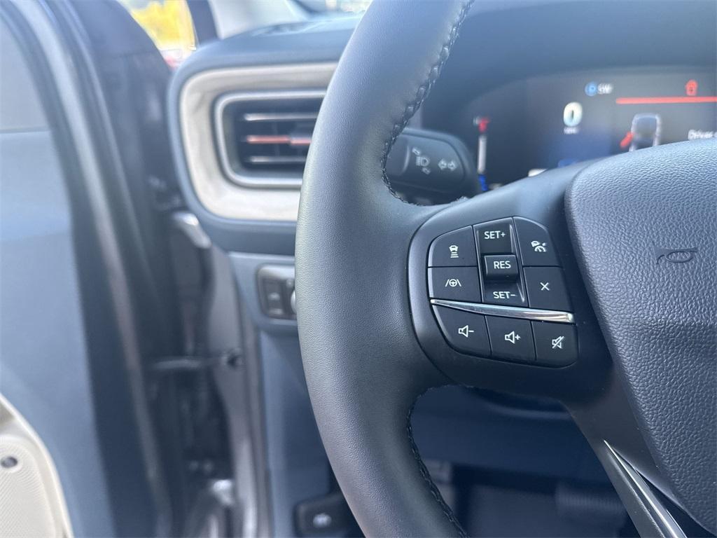 new 2025 Ford Maverick car, priced at $40,400