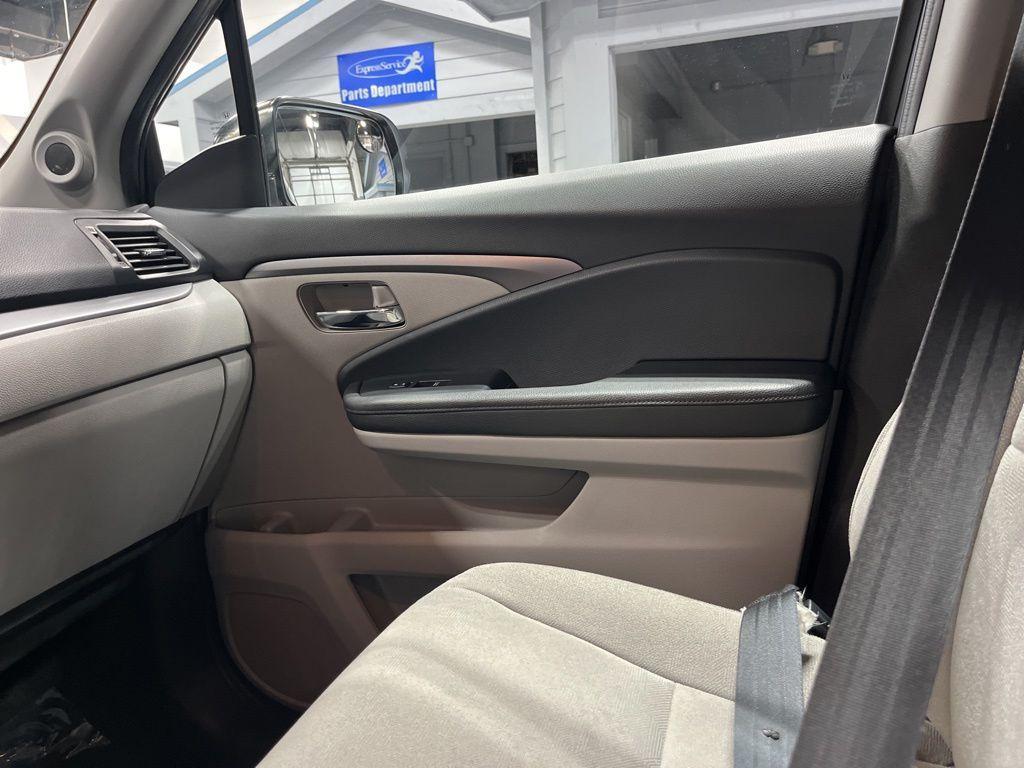 used 2020 Honda Pilot car, priced at $21,407
