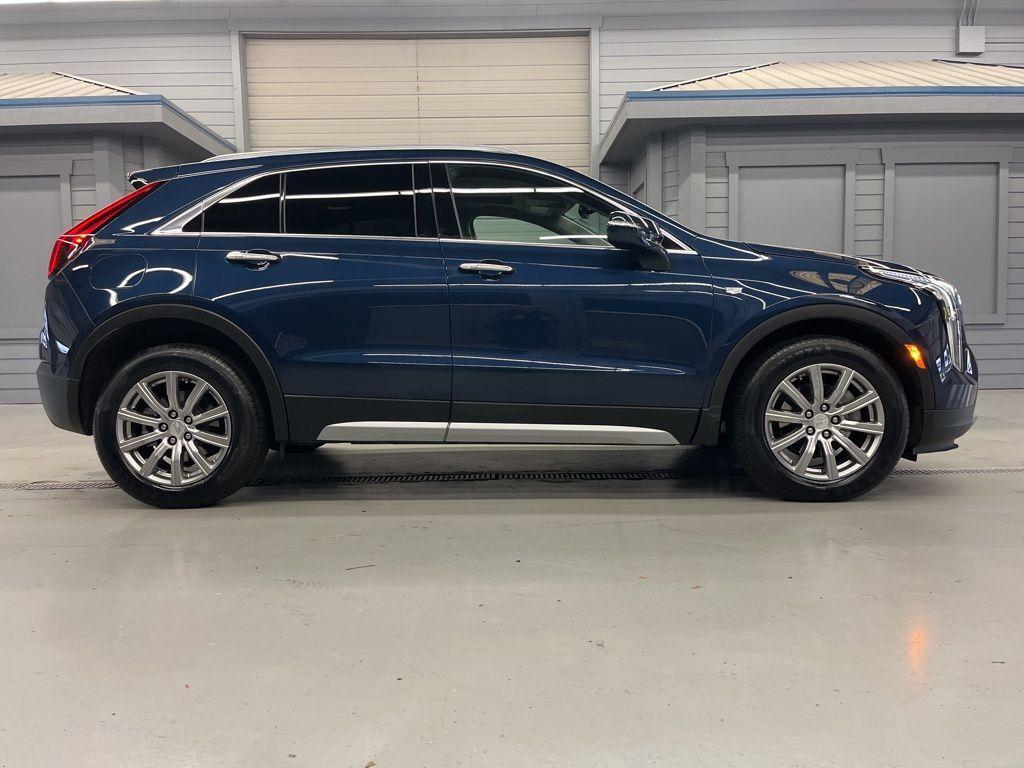 used 2021 Cadillac XT4 car, priced at $22,737