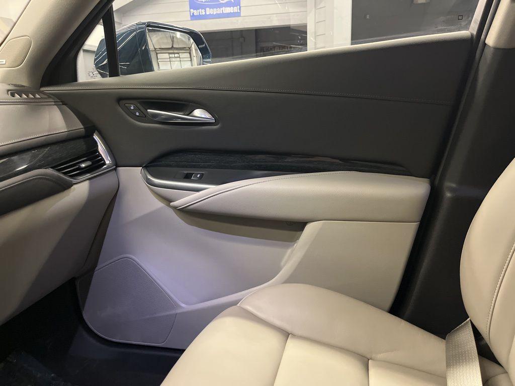 used 2021 Cadillac XT4 car, priced at $22,737