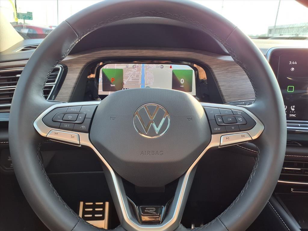 new 2026 Volkswagen Atlas car, priced at $51,681