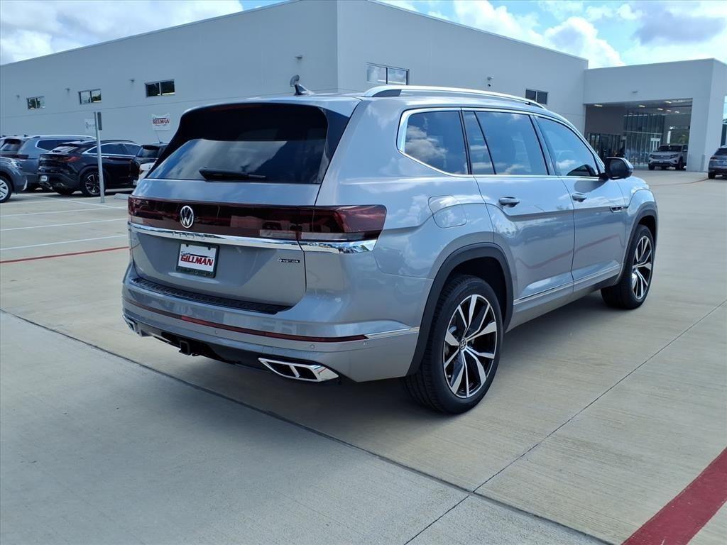 new 2026 Volkswagen Atlas car, priced at $51,681