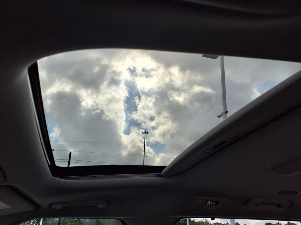 used 2024 Kia Carnival car, priced at $37,498