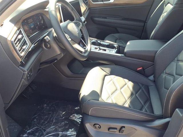 new 2026 Volkswagen Atlas car, priced at $45,622