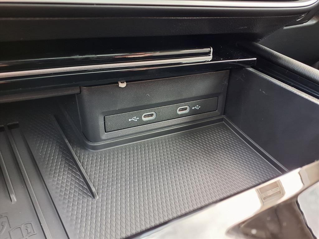 new 2026 Volkswagen Atlas car, priced at $48,438