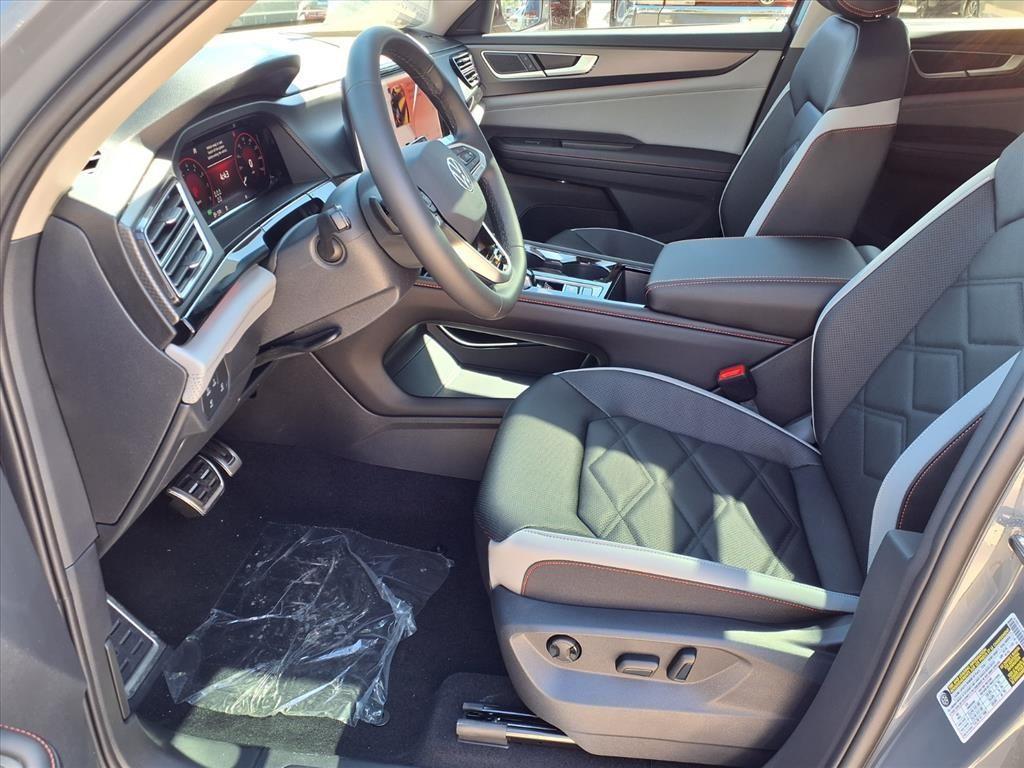 new 2026 Volkswagen Atlas car, priced at $48,264