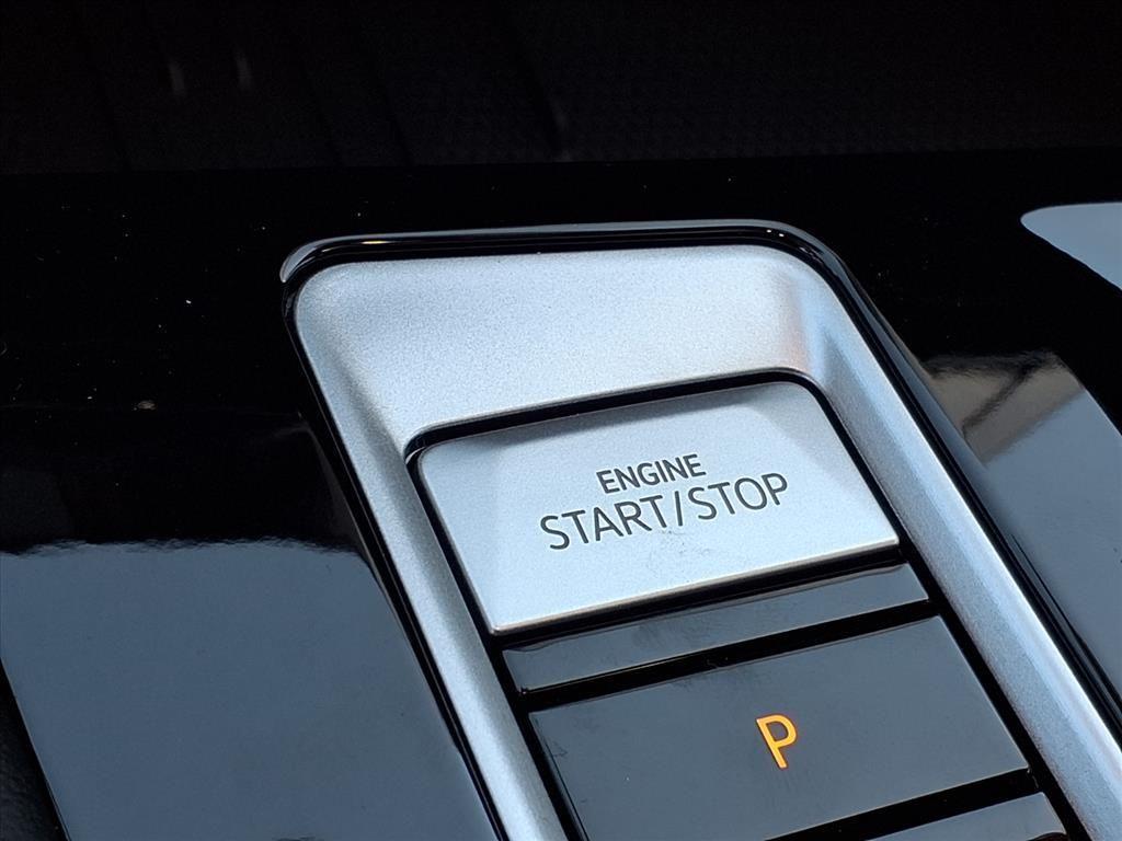 new 2026 Volkswagen Atlas car, priced at $45,185