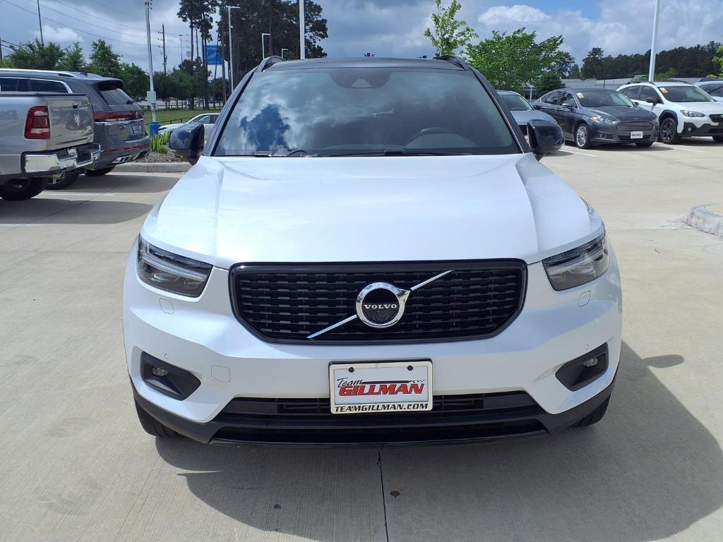 used 2021 Volvo XC40 car, priced at $25,307