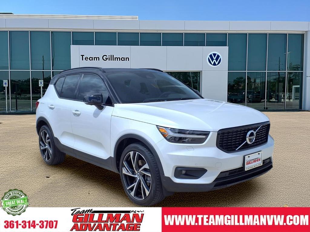 used 2021 Volvo XC40 car, priced at $25,307
