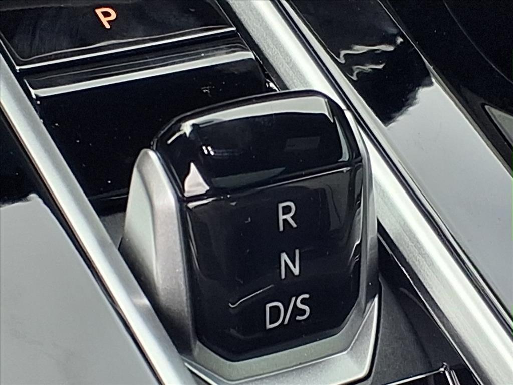 new 2026 Volkswagen Atlas Cross Sport car, priced at $52,197