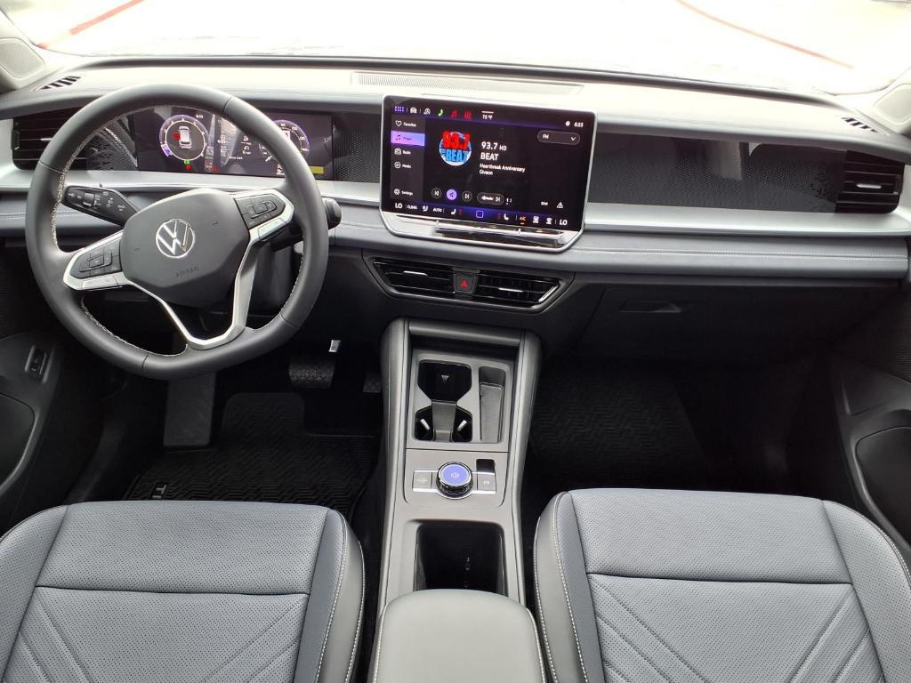 new 2026 Volkswagen Tiguan car, priced at $33,411