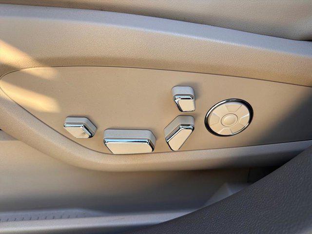 used 2022 Lincoln Nautilus car, priced at $34,859