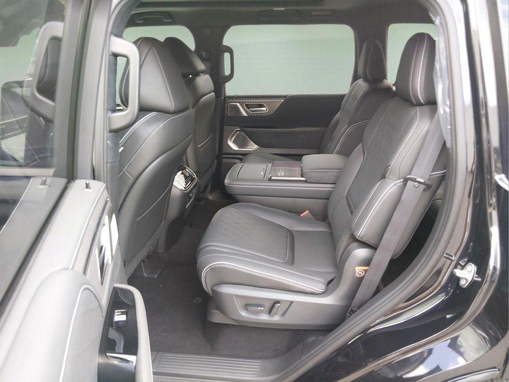 new 2027 INFINITI QX80 car, priced at $107,894