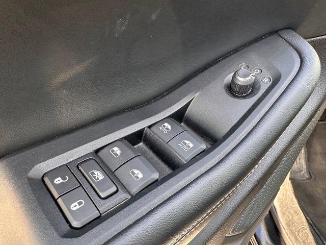 used 2024 Jeep Grand Cherokee L car, priced at $33,967