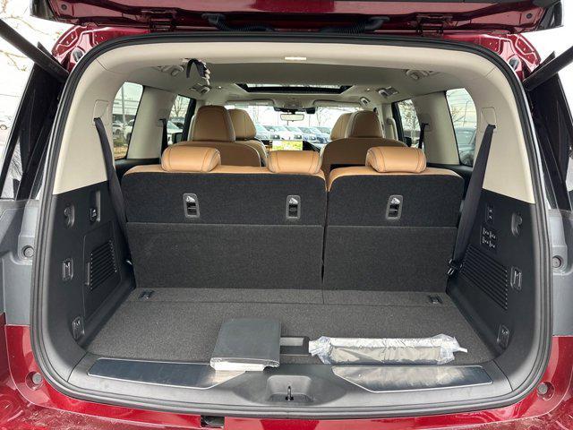 new 2025 INFINITI QX80 car, priced at $82,368