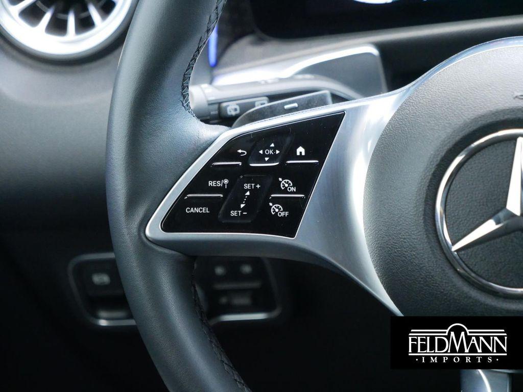 new 2025 Mercedes-Benz GLB 250 car, priced at $44,288