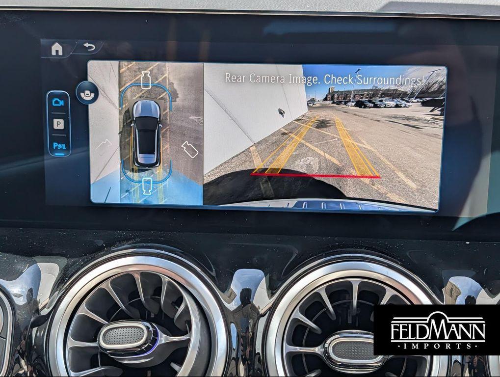 new 2026 Mercedes-Benz GLA 250 car