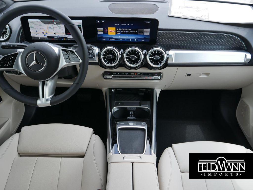 new 2025 Mercedes-Benz GLB 250 car, priced at $51,095