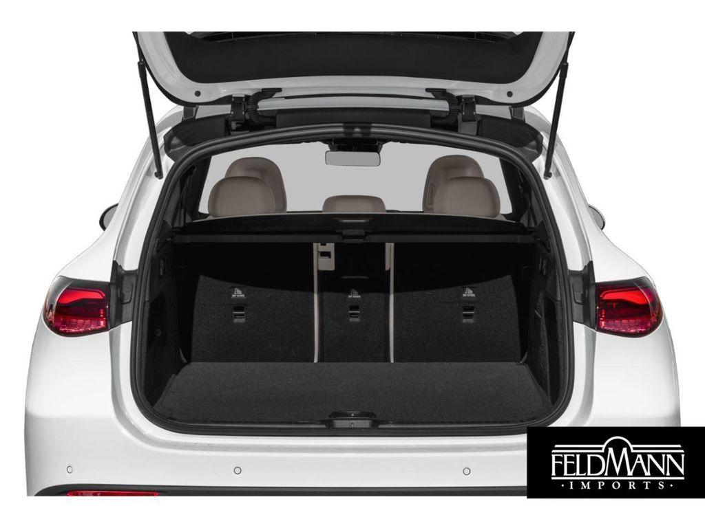 new 2026 Mercedes-Benz GLC 300 car