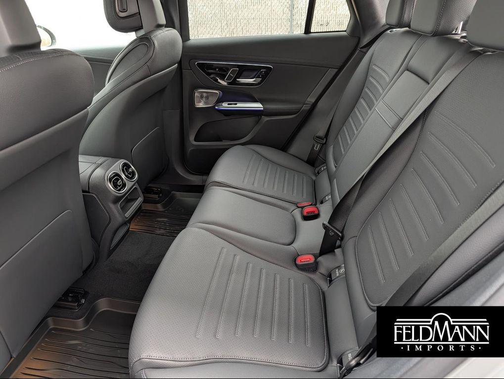 new 2026 Mercedes-Benz GLC 300 car