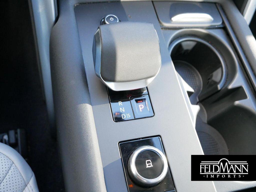 used 2025 Land Rover Discovery car, priced at $45,895