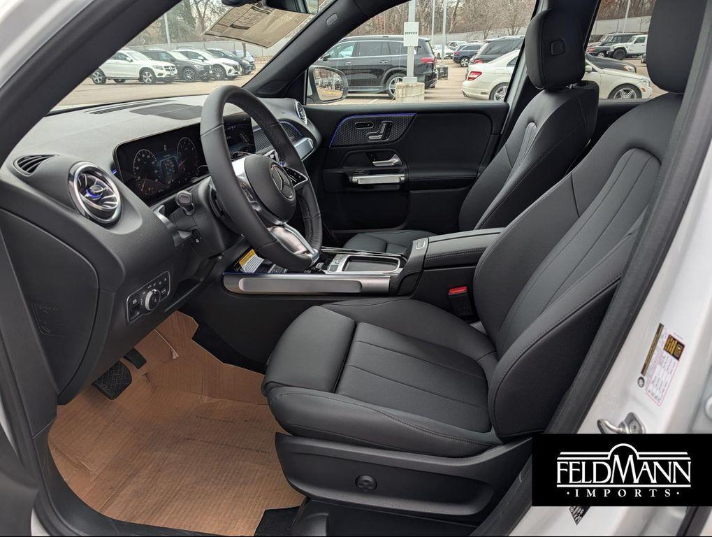 new 2026 Mercedes-Benz GLB 250 car