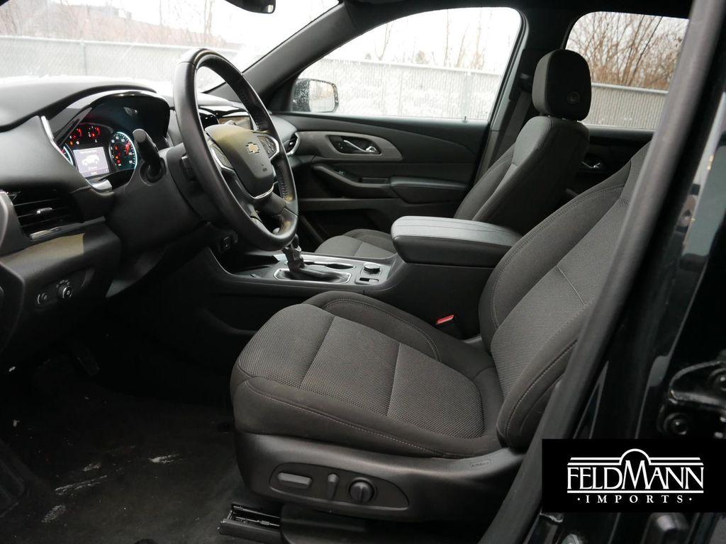 used 2022 Chevrolet Traverse car, priced at $26,687