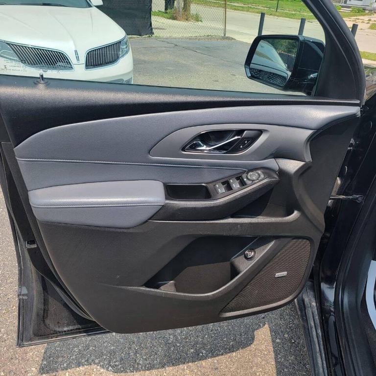 used 2018 Chevrolet Traverse car, priced at $11,995