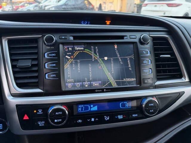 used 2015 Toyota Highlander car, priced at $14,981