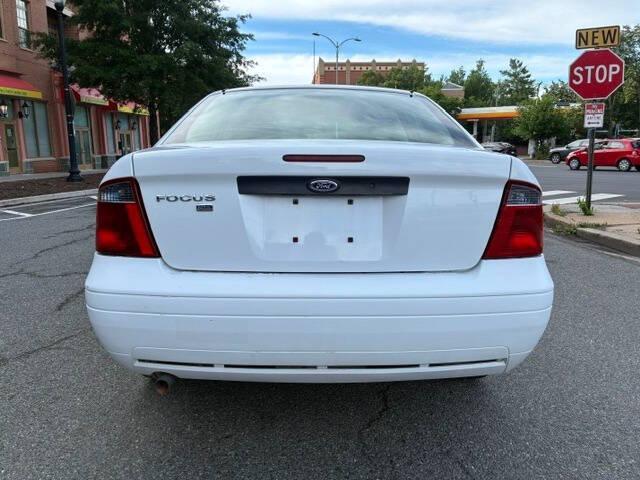 used 2007 Ford Focus car, priced at $5,481