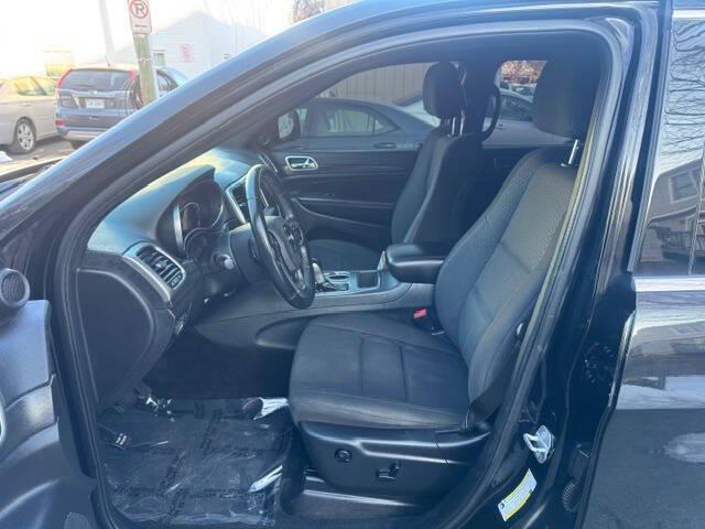 used 2018 Jeep Grand Cherokee car, priced at $12,481