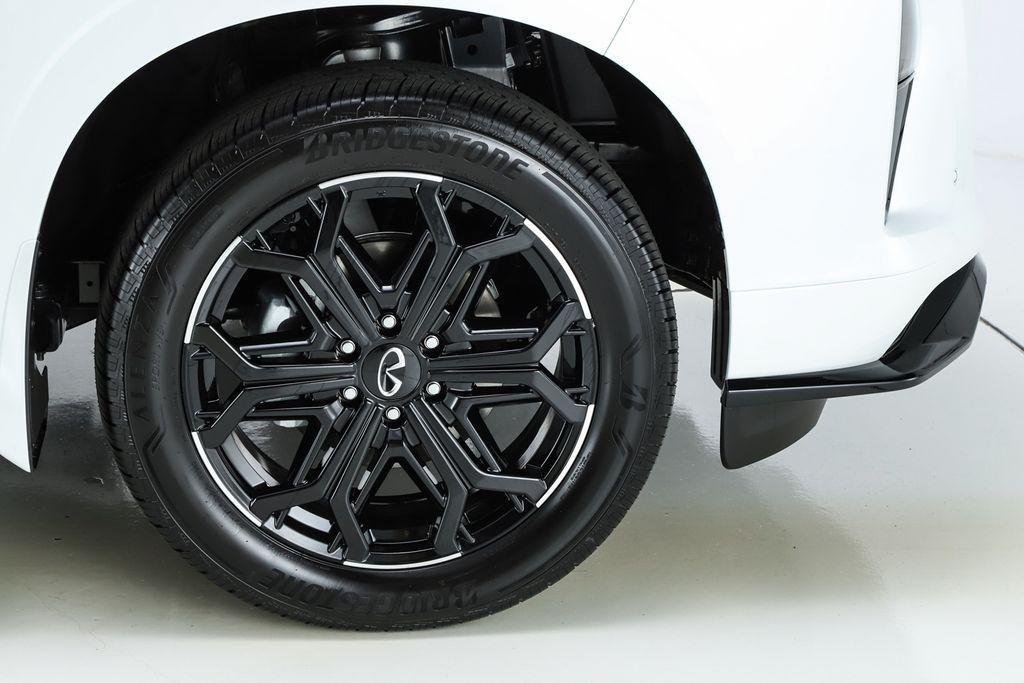 new 2026 INFINITI QX80 car, priced at $107,525