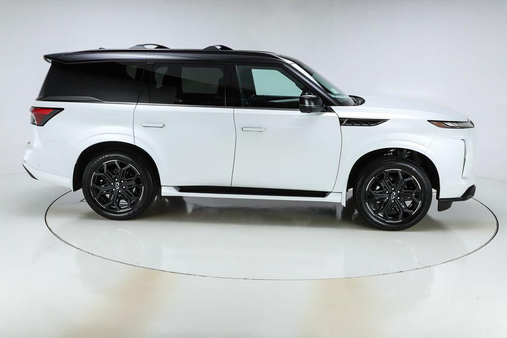 new 2026 INFINITI QX80 car, priced at $107,525