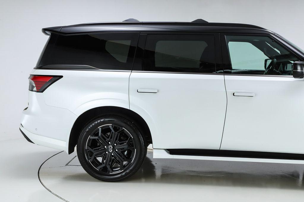 new 2026 INFINITI QX80 car, priced at $107,525
