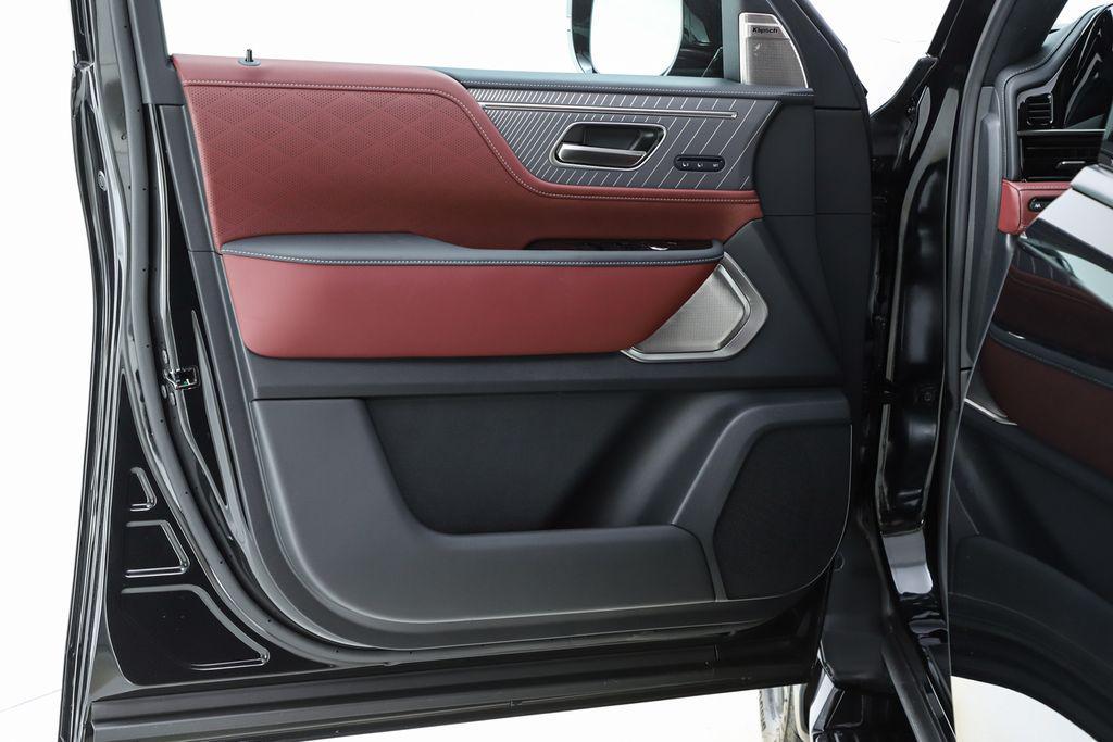 new 2026 INFINITI QX80 car, priced at $115,655