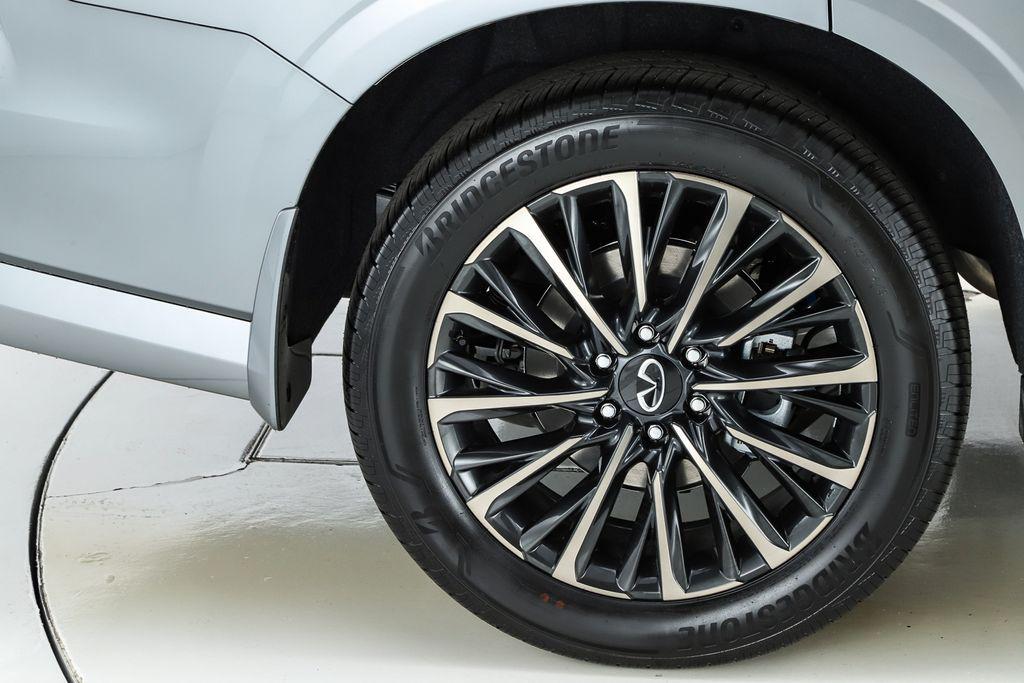 new 2026 INFINITI QX80 car, priced at $116,655