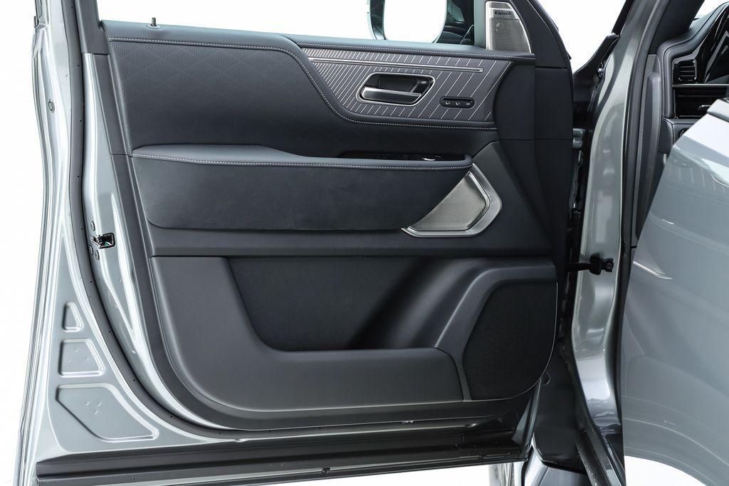 new 2026 INFINITI QX80 car, priced at $116,655