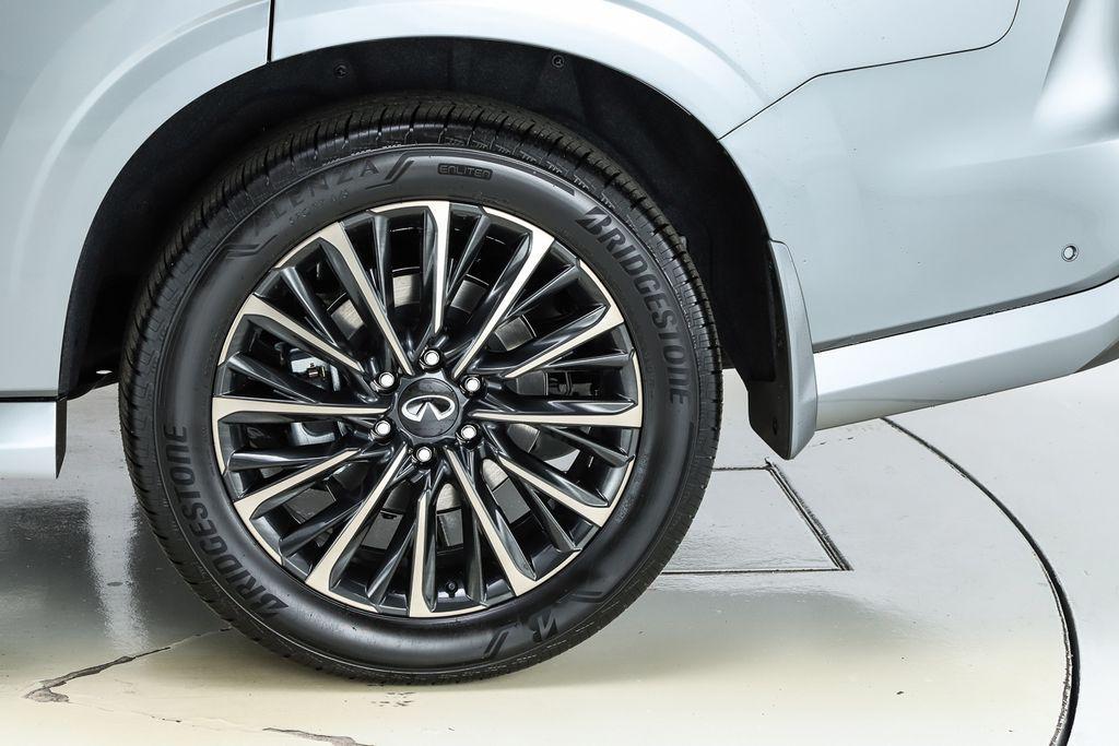 new 2026 INFINITI QX80 car, priced at $116,655