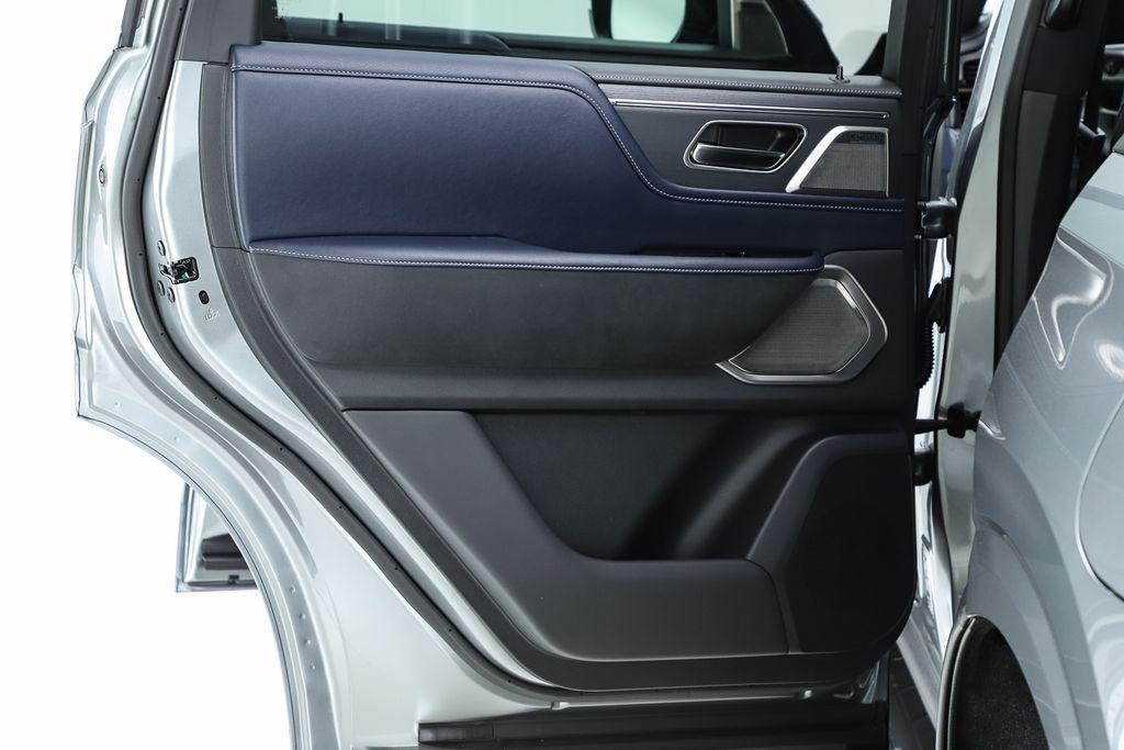 new 2026 INFINITI QX80 car, priced at $106,320