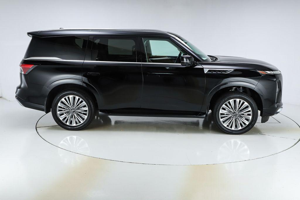 new 2026 INFINITI QX80 car, priced at $97,580