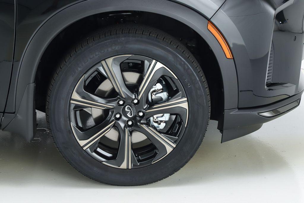 new 2026 INFINITI QX60 car, priced at $69,895