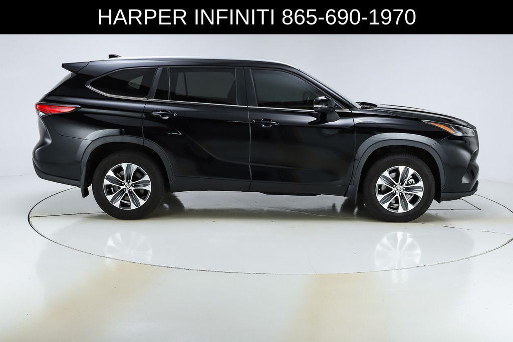 used 2023 Toyota Highlander car, priced at $29,968