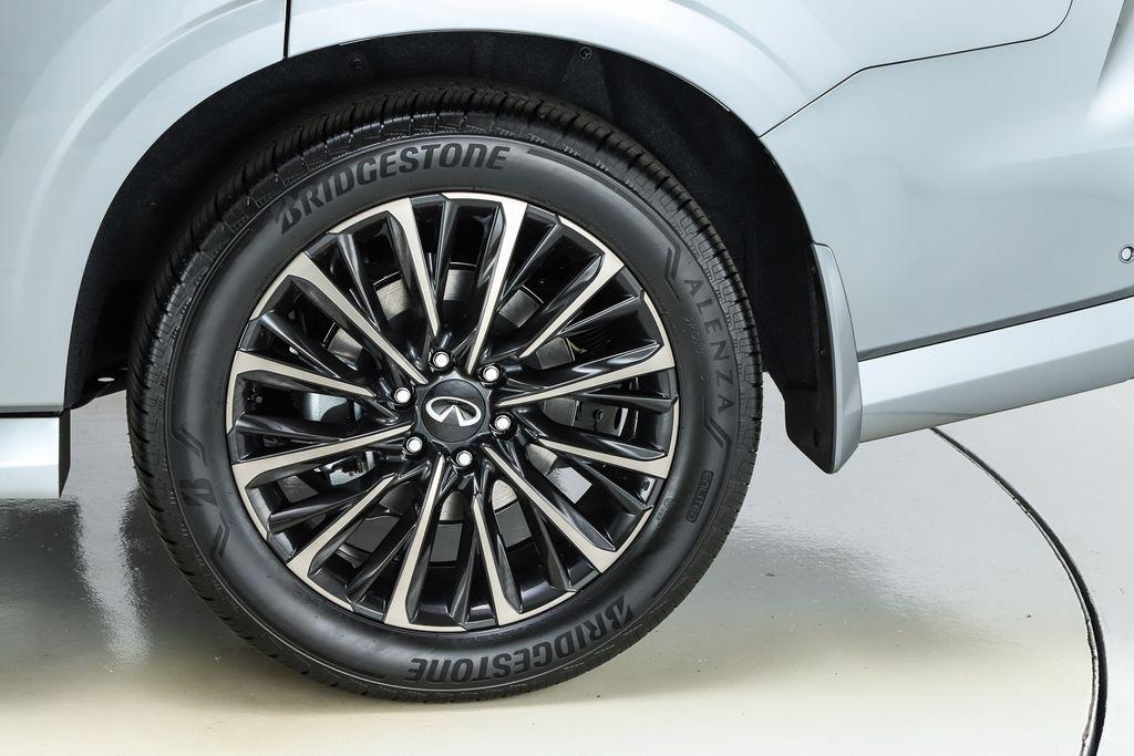 new 2026 INFINITI QX80 car, priced at $116,655