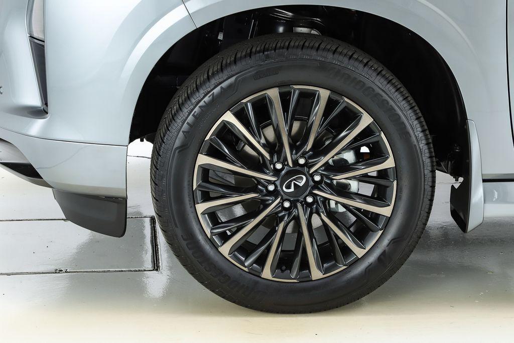 new 2026 INFINITI QX80 car, priced at $116,655