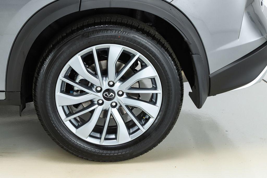 new 2025 INFINITI QX50 car, priced at $48,370